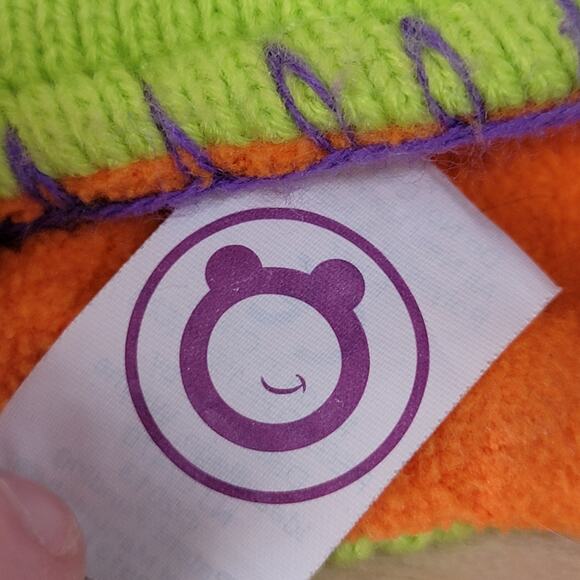 Flipeez Kids Green Monster Beanie w/ Flipping Hands - Picture 7 of 7